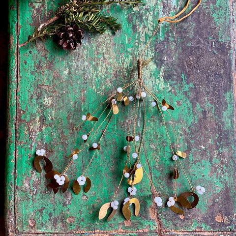 Brass Mistletoe and White Berry Bunch - 26cm