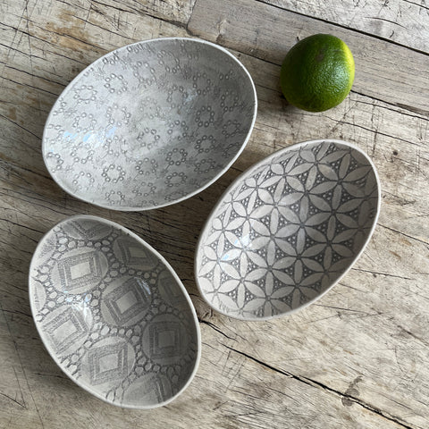 Wonki Ware Oval Bowl - Extra Small - Warm Grey Lace