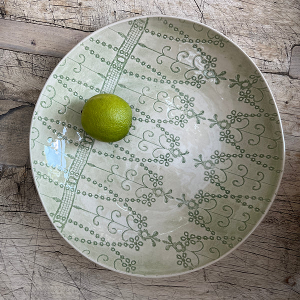 Wonki Ware Medium Spaghetti Bowl - Spearmint Lace