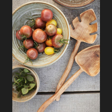 Monstera Leaf Mango Wood Salad Servers