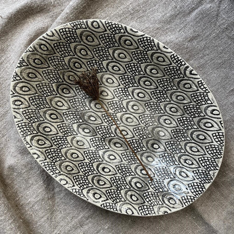 Wonki Ware Large Pebble Oval Platter - Charcoal Lace D