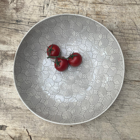 Wonki Ware Large Spaghetti Bowl - Warm Grey Lace