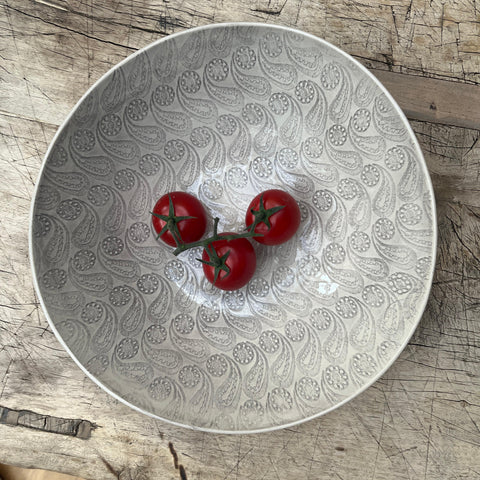 Wonki Ware Salad Bowl - Medium - Warm Grey Lace