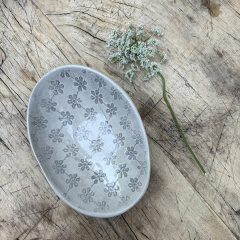 Wonki Ware Oval Bowl - Small - Warm Grey Lace