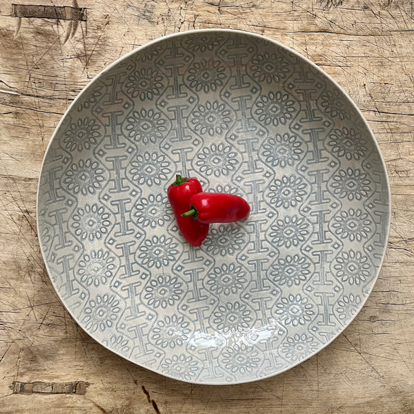 Wonki Ware Large Pie Dish - Duck Egg Lace