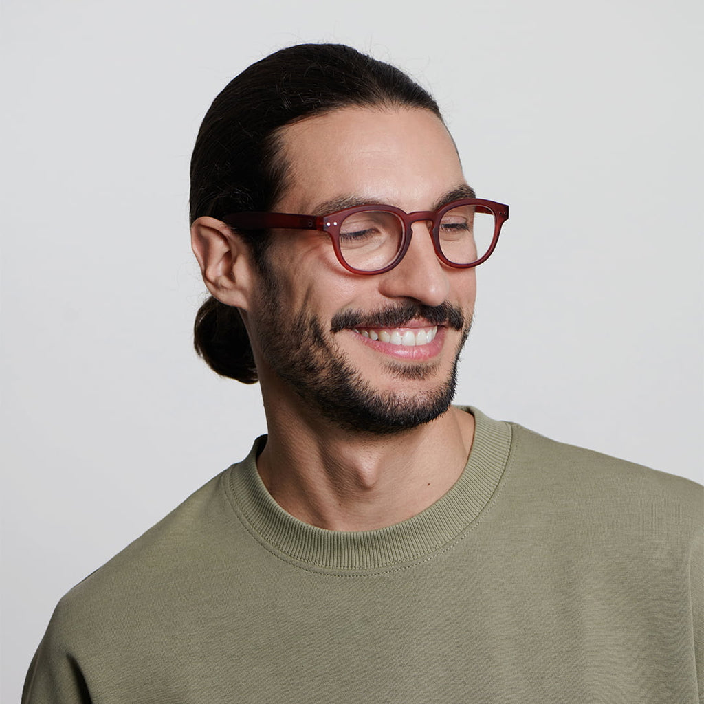 Izipizi Reading Glasses - Style C - Cherry Red display picture 2