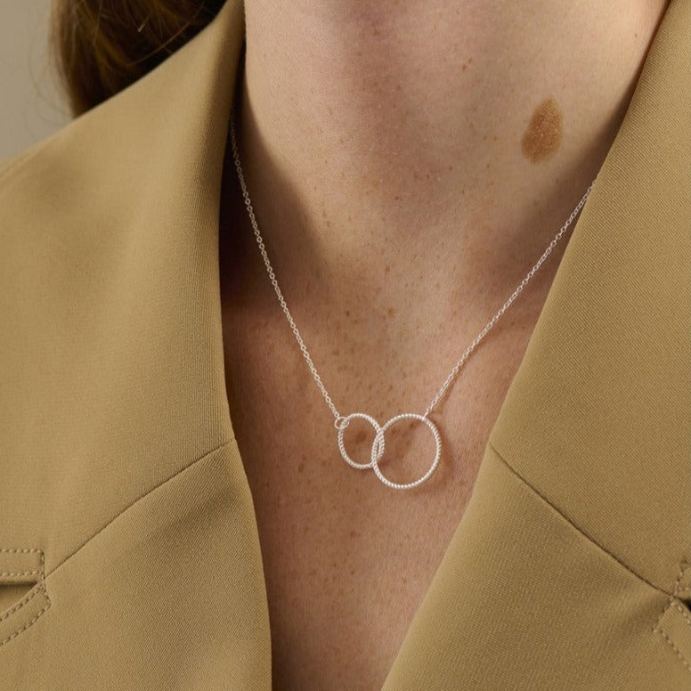Mini Interlocking Circles Necklace Mother Daughter Gift Bff Necklace Dainty Entwined  Circles Necklace Gold Circle Necklace - Etsy