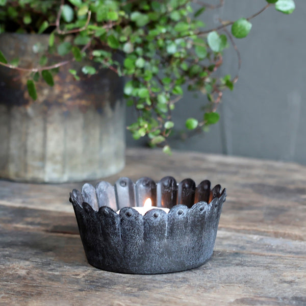 Iron Lace Edge Tealight Holder - Antique Black