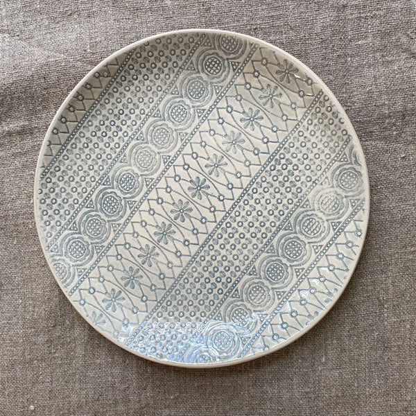 Wonki Ware Dinner Plate Duck Egg Lace Patterned