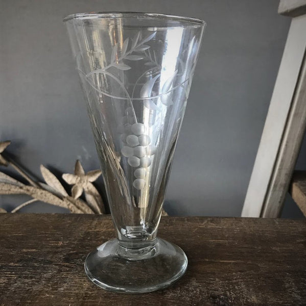 Etched Prosecco Glass grapevine pattern