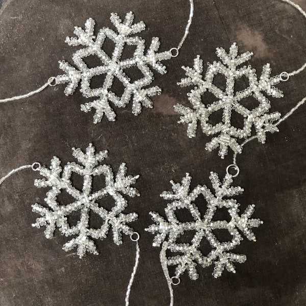 Silver Glass Beaded Snowflake Garland A